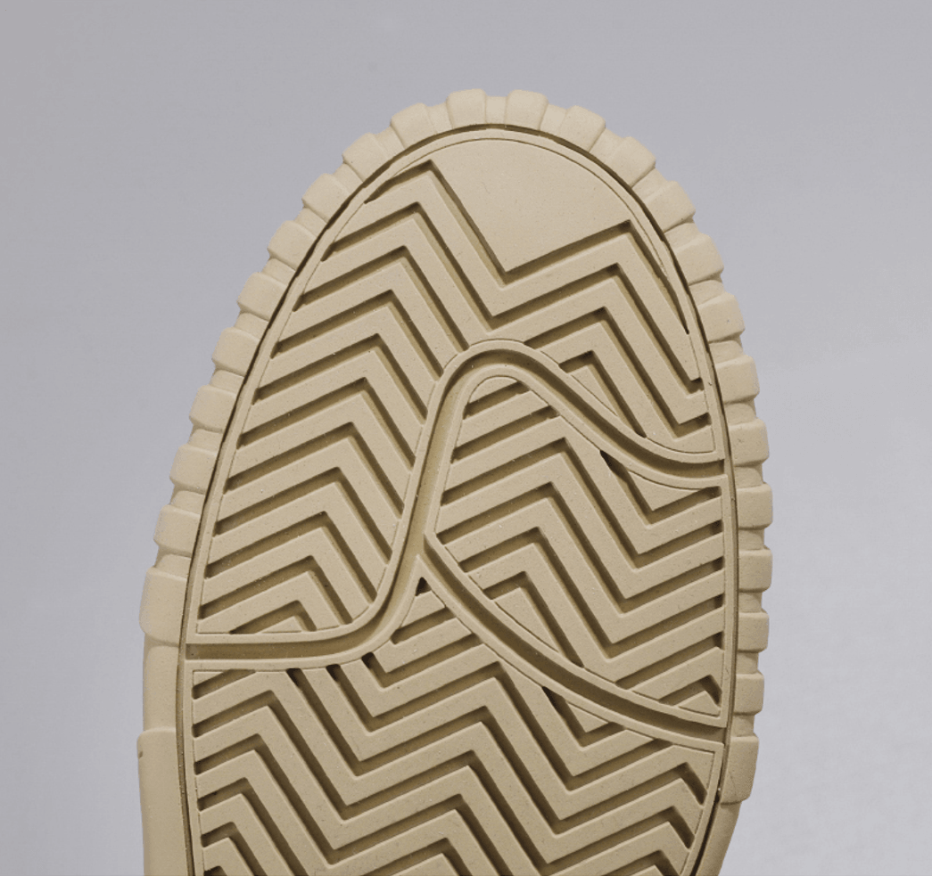 Savon | Chaussures Titanium Resistantes & Confortables