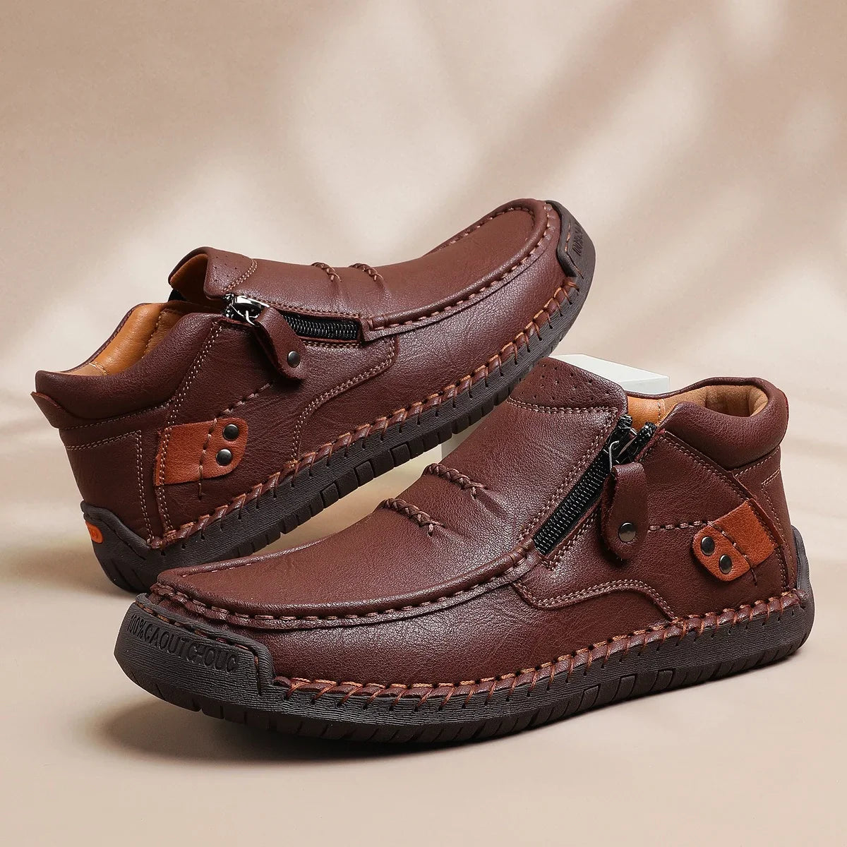 Chaussures en cuir faites à la main, alliant confort et caractère • Barton™